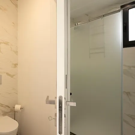 Marco 4 Seasons- Autumn Apartment